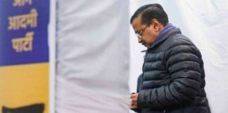 arvind-kejriwal-accuses-bjp-of-distributing-gold-chains-to-buy-votes-in-delhi-colonies-mint
