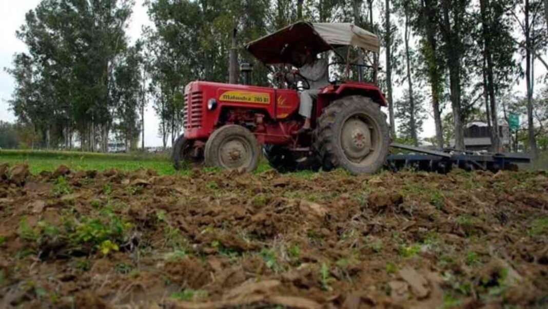 mandatory-waterproofing-test-for-tractors-in-wetland-cultivation-mint