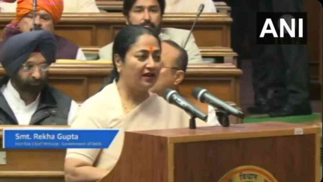 rekha-gupta-takes-oath-as-delhis-newly-elected-cm