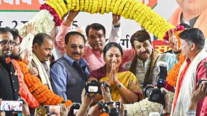 live-politics-news-delhi-womens-2500-monthly-scheme-registration-march-3