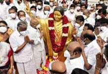 आगे कठिन युद्ध: उम्मीदें और चुनौतियाँ