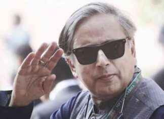 शासी थरूर ने कहा, आतंकवाद से नहीं होगी खामोशी: अमेरिका के लिए रवाना