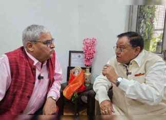 भारतीय अंतरिक्ष यात्री बनाम पाकिस्तान के आतंकवादी: दो राष्ट्रीय दृष्टिकोणों की कहानी